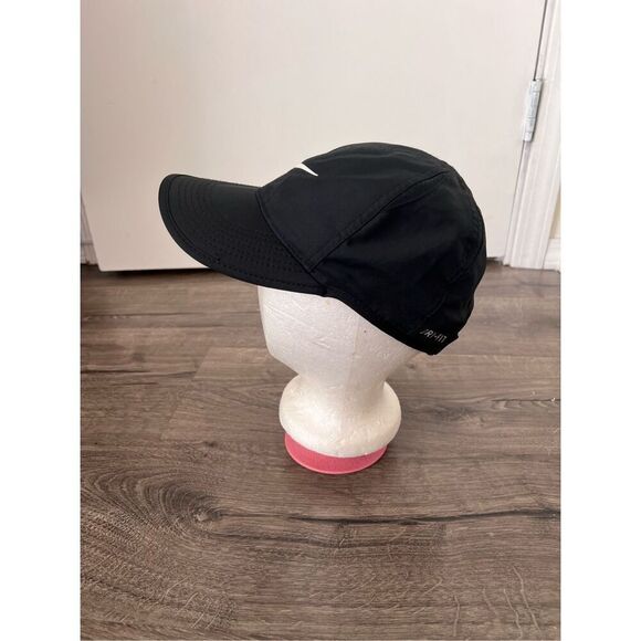 Nike Hat Cap Strap Back Black Featherlight Dri Fit Running Golfing Swoosh Womens - Picture 2 of 7